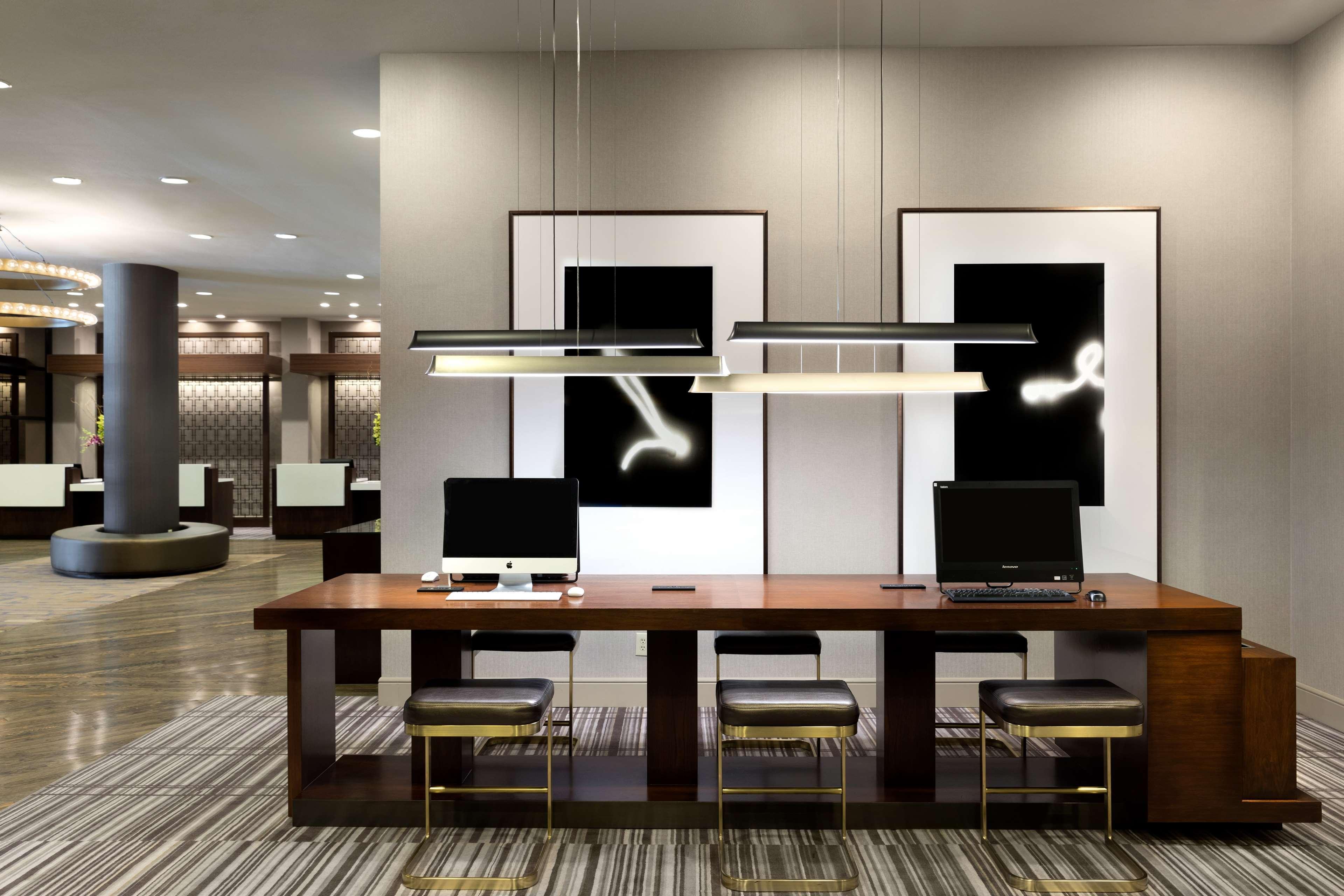 Doubletree By Hilton Hotel Dallas Campbell Centre Экстерьер фото